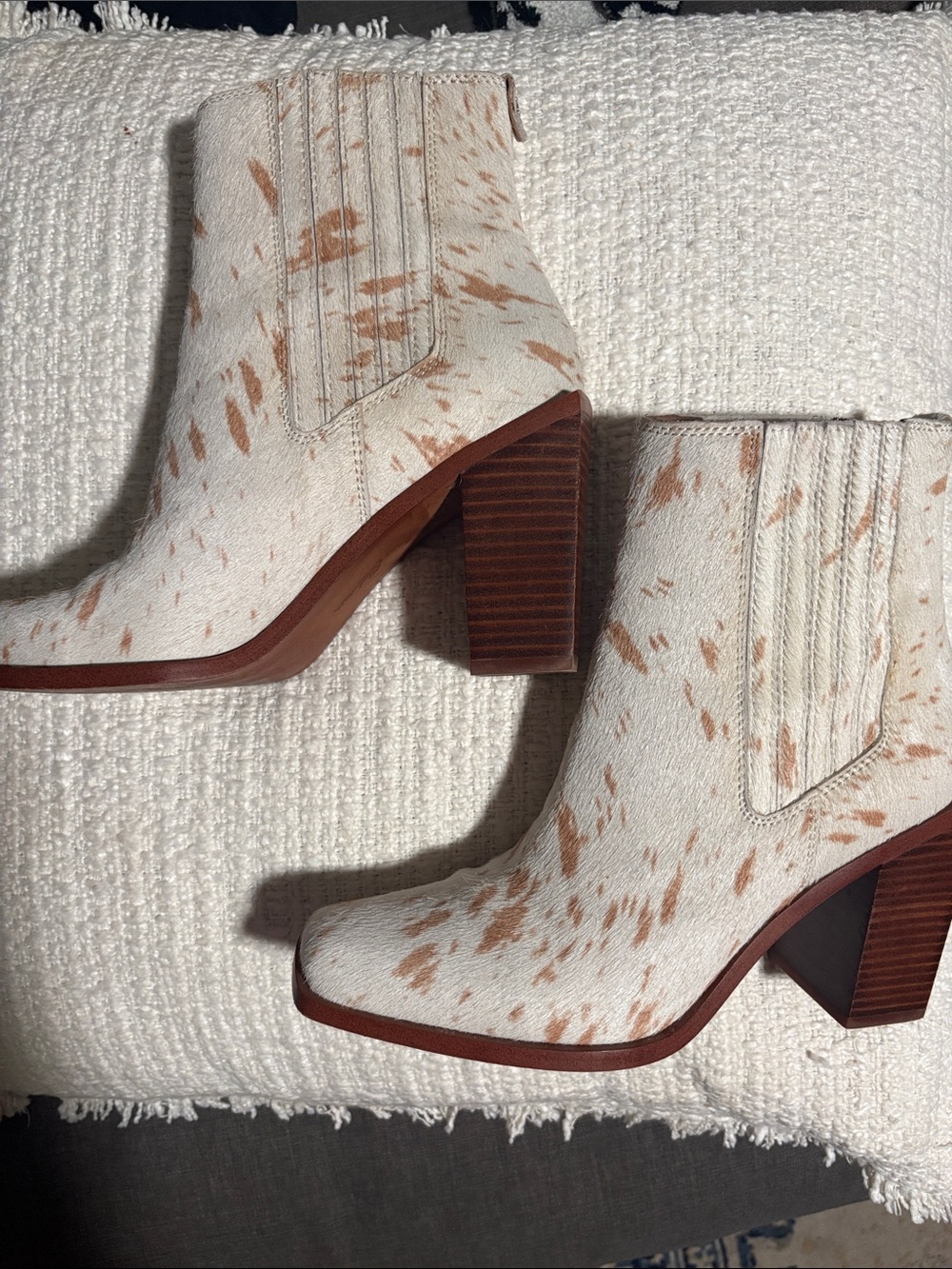 Sam Edelman Cream and Brown Speckled Ankle Boots